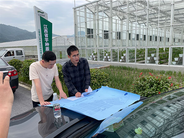 湖南農(nóng)業(yè)水肥一體化灌溉,湖南別墅庭院智能灌溉,長沙沁園灌溉有限公司,湖南足球場噴灌,長沙足球場噴灌,足球場噴灌,足球場灌溉,長沙足球場灌溉,湖南足球場灌溉